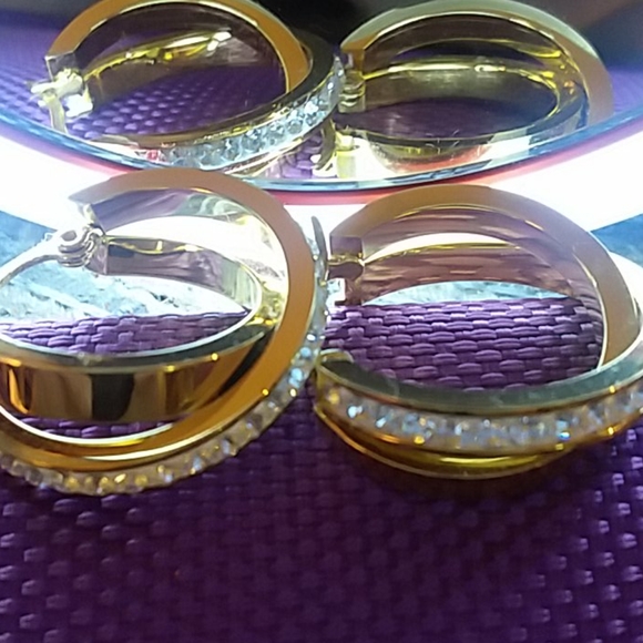 Gold and rhinestone twisted hoops - Picture 5 of 6